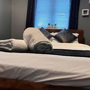 Apartment Vrlproperties., Gloucester
